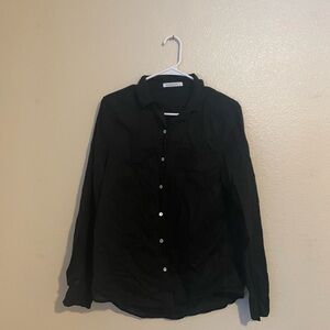 Everlane Lightweight Charcoal Button-Up Shirt